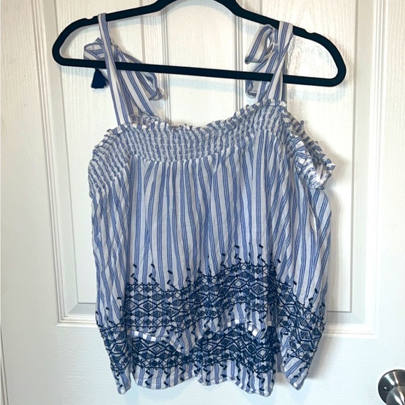 Striped Tank Top - Picture 2 of 3